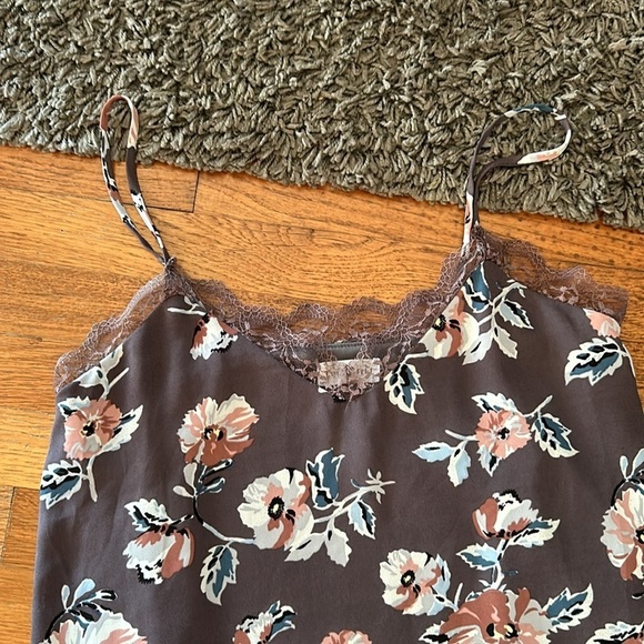 Full Tilt Gray Floral Slip on Mini Dress Size Small - Picture 3 of 10
